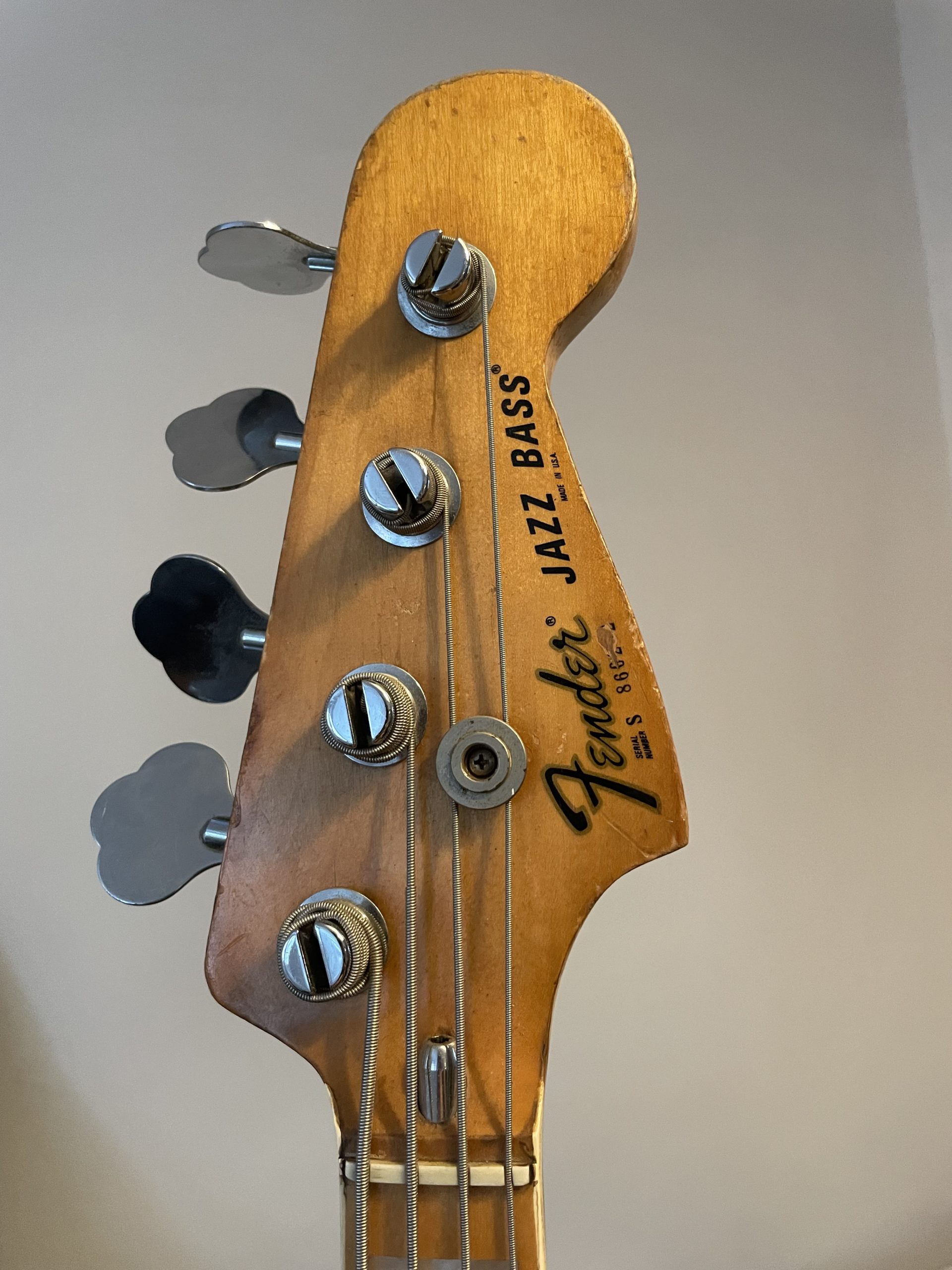 Fender Jazz Bass headstock
